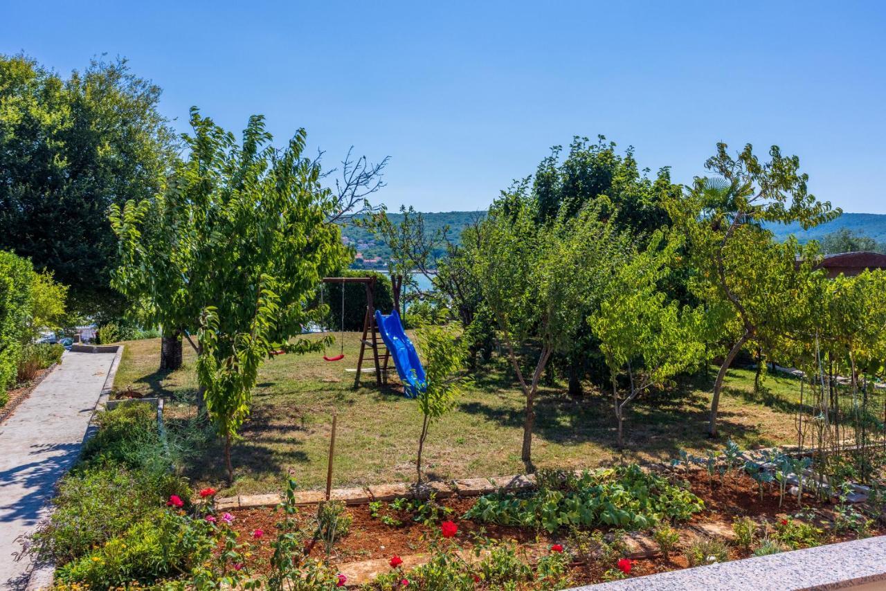 Apartments Star By The Sea Čižići Exteriér fotografie